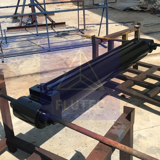 100% Tekanan Uji Pencet Silinder Hidraulik Untuk Pengiriman Dredger 3